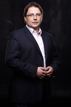 Evgeny IZOTOV 